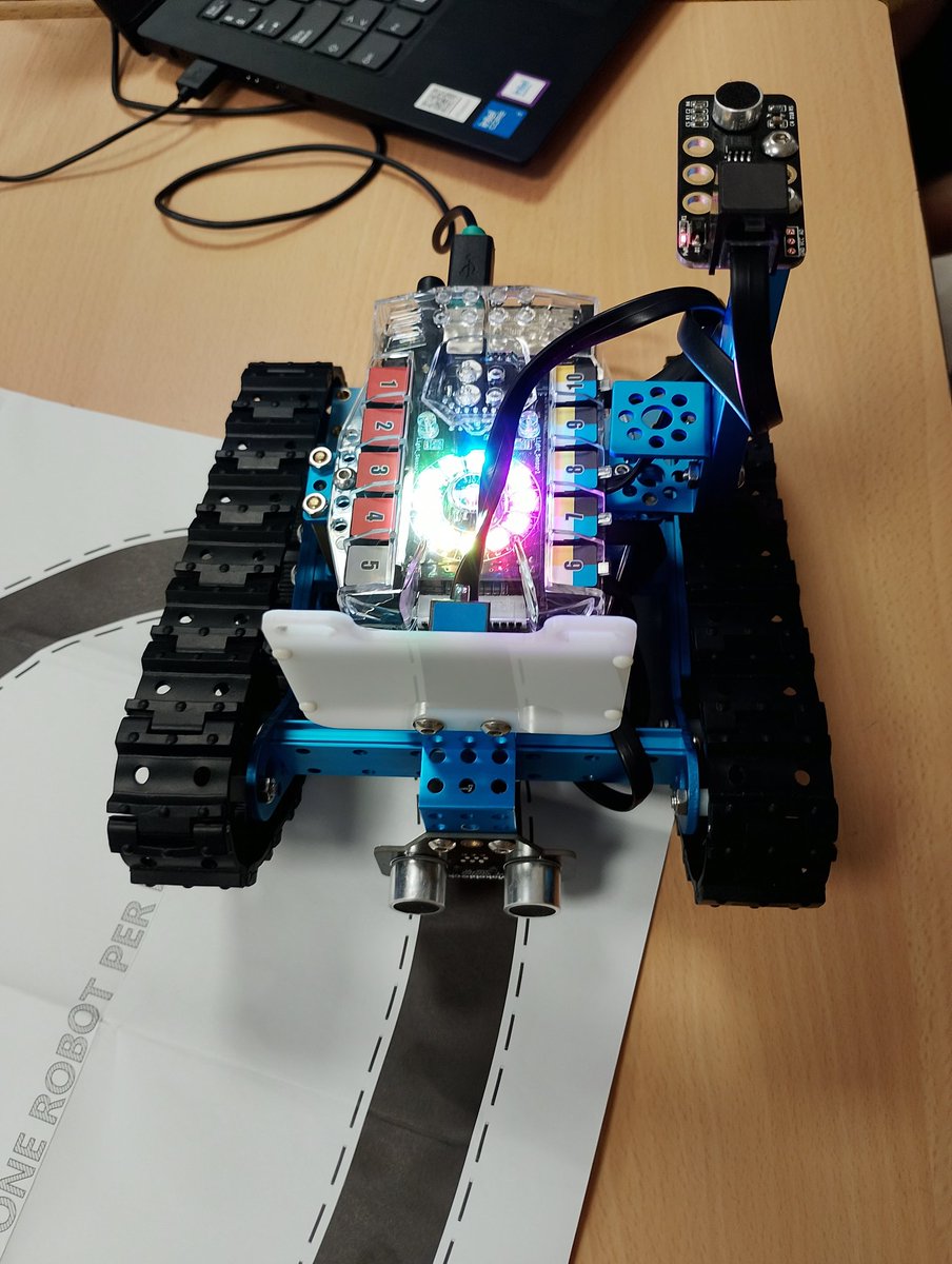 lauretum2005's tweet photo. ¿Qué pasa cuando juntas electricidad, robótica y muchas ganas de mejorar el mundo? 🤔
Los alumnos de 1º de Bachillerato del IES Lauretum lo han hecho posible:
✅ Diseño mecánico
✅ Programación
✅ Soluciones a problemas reales
¡El resultado es brillante!
@EducaAnd @IMSECNM https://t.co/CDUiYOyqmw