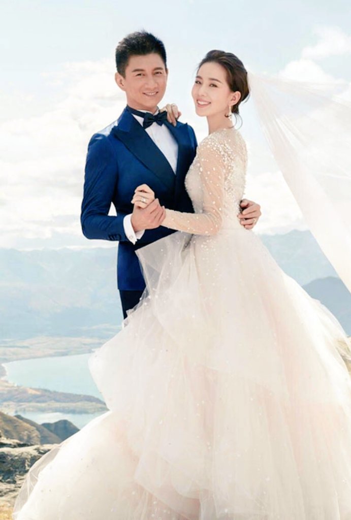 joyandvictoriaT's tweet photo. 🍉 Still seeing rumors about #LiuShishi and #NickyWu heading for divorce, despite years of official denials. Are people just reading too much into their low-profile life, or is there really smoke behind this fire? 🧐 What do you think? #CEntertainment #ScarletHeart #LSS #WuQilong https://t.co/GQqqzYNVoC