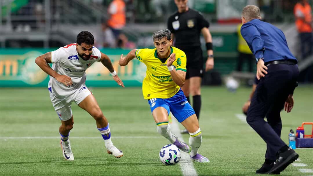 joaokerrbidetti's tweet photo. ADVERSÁRIO DEFINIDO 👀 

Palmeiras enfrentará o Fortaleza nas oitavas da Copa do Brasil. Na história, o Verdão já fez, contra esse adversário:
🏟️ 27 jogos
✅ 12 vitórias 
🟰 7 empates
❌ 8 derrotas

Destaque para a final da Taça Brasil de 1960 - Palmeiras 8x2 Fortaleza. https://t.co/RK7Z89HfOV