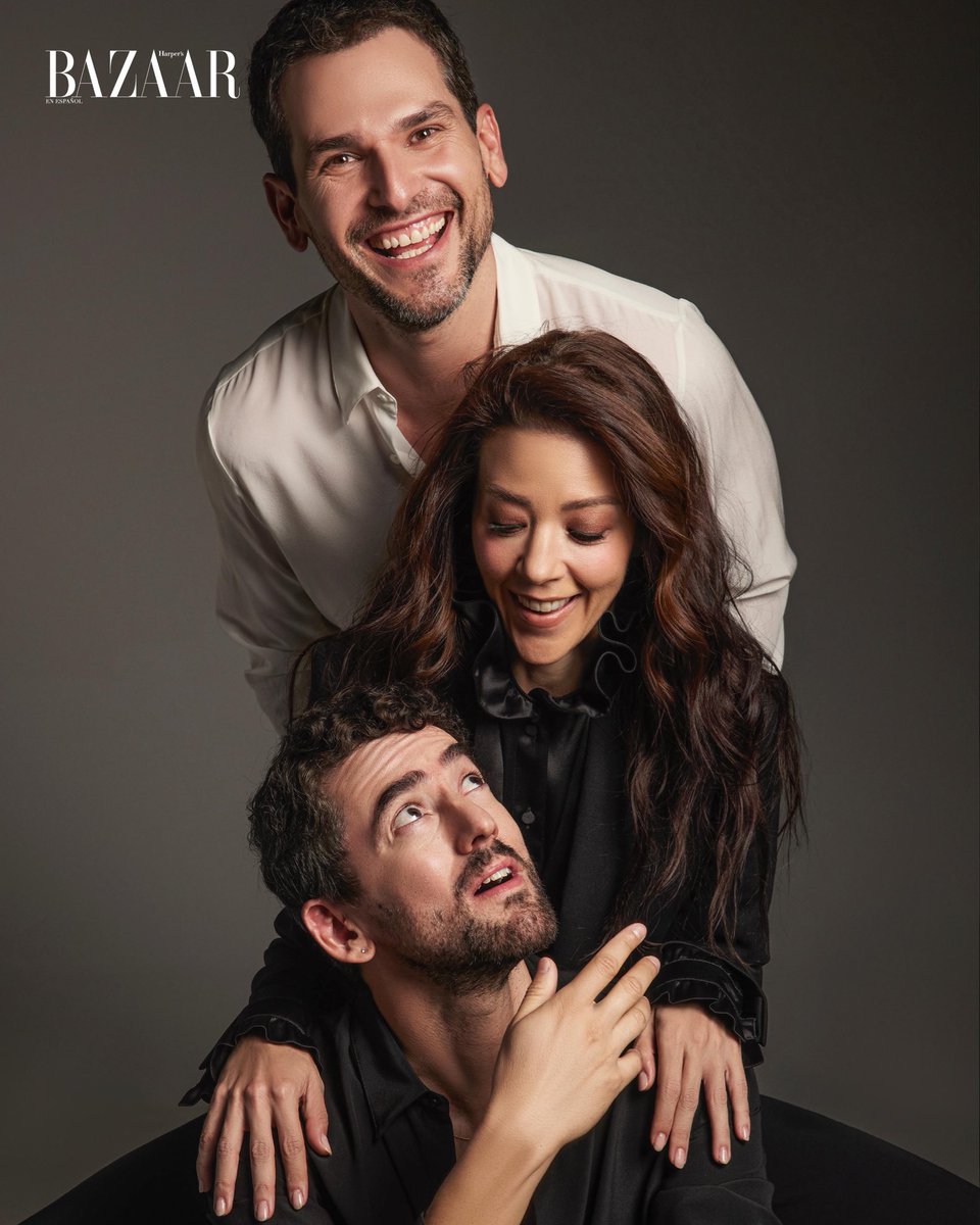 LuisGerardoM's tweet photo. Gracias por la respuesta tan bonita que hemos recibido de todxs lxs fans de #HoyNoMePuedoLevantar.
Ha sido muy conmovedor leer sus historias conectadas con nuestra obra y nos emociona mucho vernos las caras #20AñosDespués, en el mismo escenario donde empezó todo.
Nos emociona mucho que vean este nuevo espectáculo que estamos preparando. Traigan kleenex y muchas ganas de cantar.
#HNMPL 

Gracias @HarpersBazaarmx.