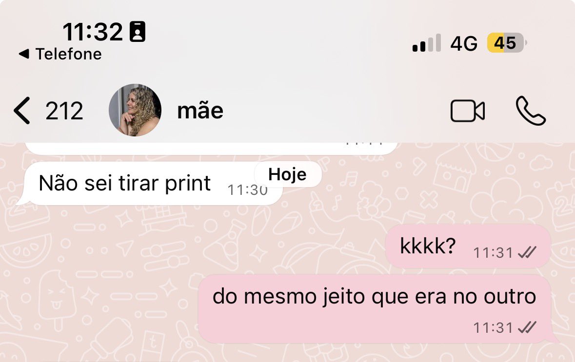 thvffc's tweet photo. ela só mudou do iphone 14 pro 16 e desaprendeu tudo ata https://t.co/shjam9mZtY