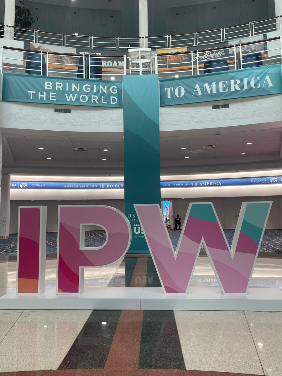 TravelTimesPlus's tweet photo. Conoce todos los detalles de nuestra cobertura de @ustravelipw en nuestras cuentas de Instagram y TikTok, así como en https://t.co/kRxmaCjyTe https://t.co/2xrjzLcnyV