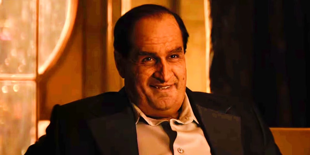 BatmanRouges's tweet photo. Something I love about Reeves-verse Penguin, specially in the movie is how he is the only chaaracter who is straight up funny and obnoxius in a rather serious movie   It mirros how classic Penguin stood out as the "campy" villain in the 70s-90s when everyone was a murderer https://t.co/DPeRkely3Q