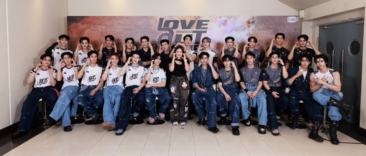요플레 tweet media