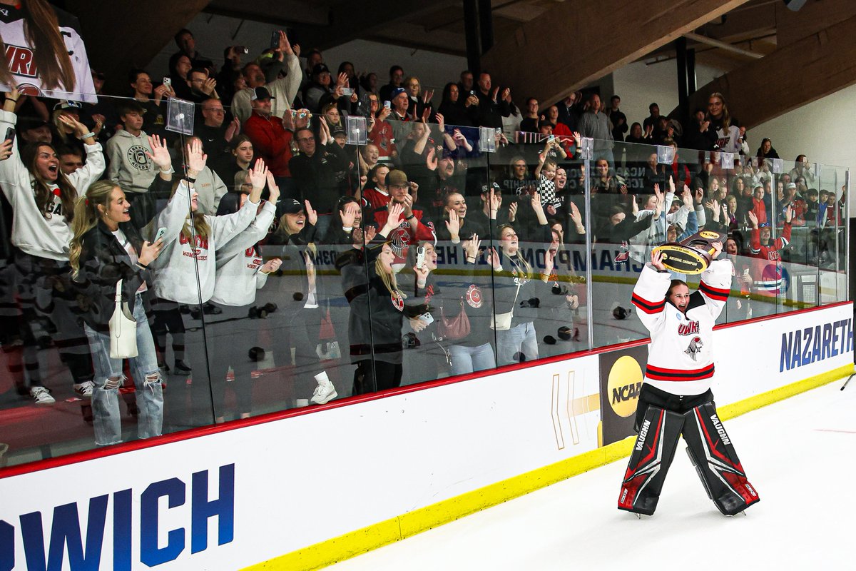 UWRFFalcons's tweet photo. Falcon fans >>>>>

#FFT https://t.co/1Fr84nFW4I