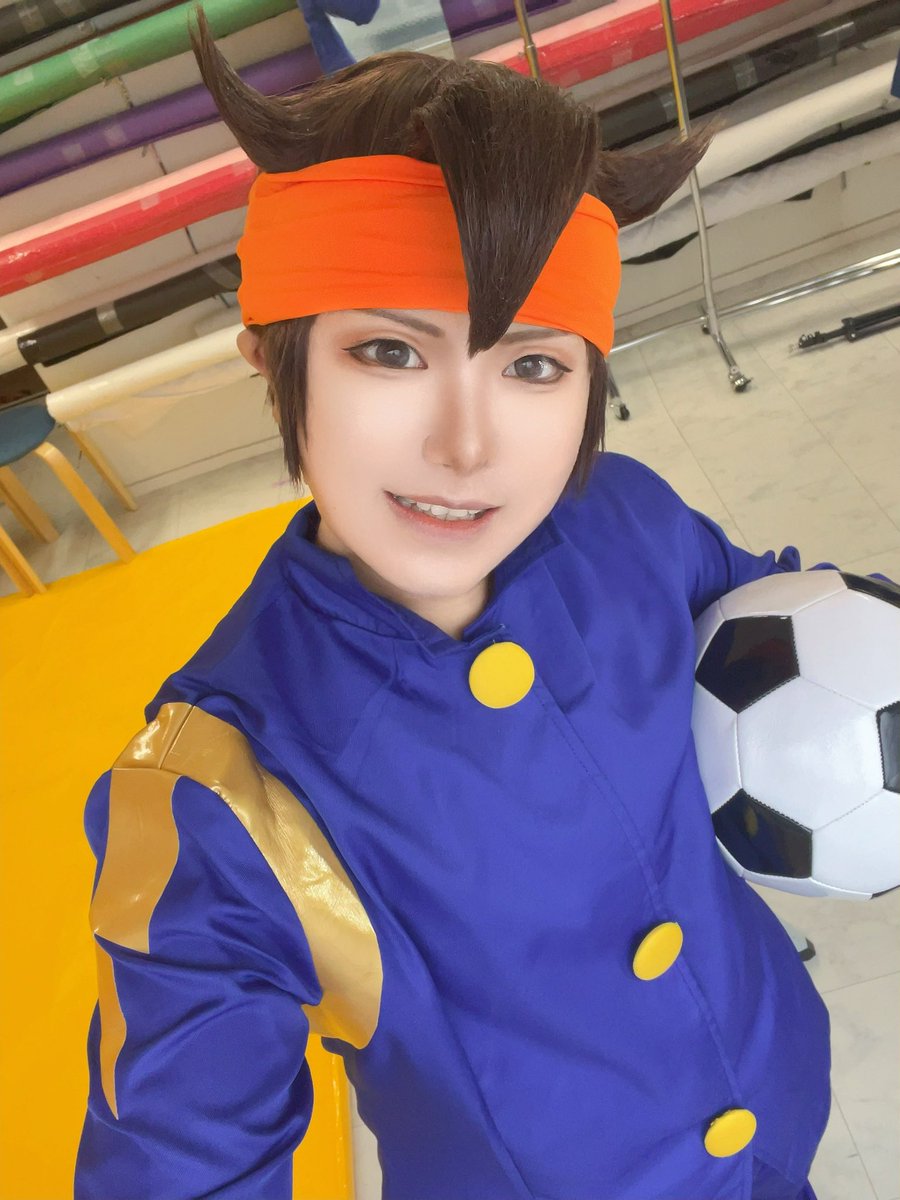 ha_itis_3560's tweet photo. 今日は！！！！
⚡️⚽️の円堂してきた〜！
ちょめ風丸最高だった。。。😘
まじ念願の円堂と風丸🫶
撮りたい構図たくさん撮れてハピ！！！
もう三脚撮影も慣れたもんです🥺✌️
サッカー雑誌みたいでかっこかわいいのいっぱい撮ったのでたくさん投稿したい！！！
また⚡️⚽️コスやろうね🥰 https://t.co/oBunRbzg4e