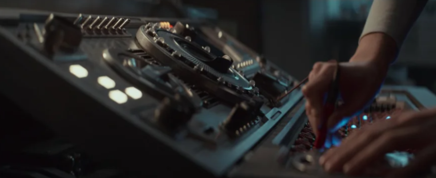 AxisInShadow's tweet photo. 𝐈 𝐇𝐀𝐕𝐄 𝐀 𝐅𝐑𝐈𝐄𝐍𝐃

{Starter for @NoSonOfSheena}

Adjusting the dial slowly, the operative swept across the hidden subspace bands. The custom-built receiver hummed and screeched through the static. Deep within the machine, decryption programs cut through layers of ➣ https://t.co/PYgVRr5mJN