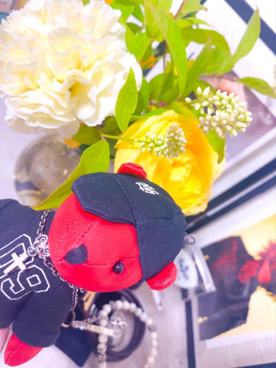 peshi_000's tweet photo. 🐣2026.05.27🎂
💕🐥Happy Birthday🐥💕
これからも最狂で最高で最愛のベーシスト❤️‍🔥
たくさんのお花がれいたさんの元へ届きますように💐
ずっとずっと見守っていてね。

with 𝑩𝑰𝑮 𝑳𝑶𝑽𝑬…♡

#thegazette
#REITA https://t.co/zvyMz6JbNG