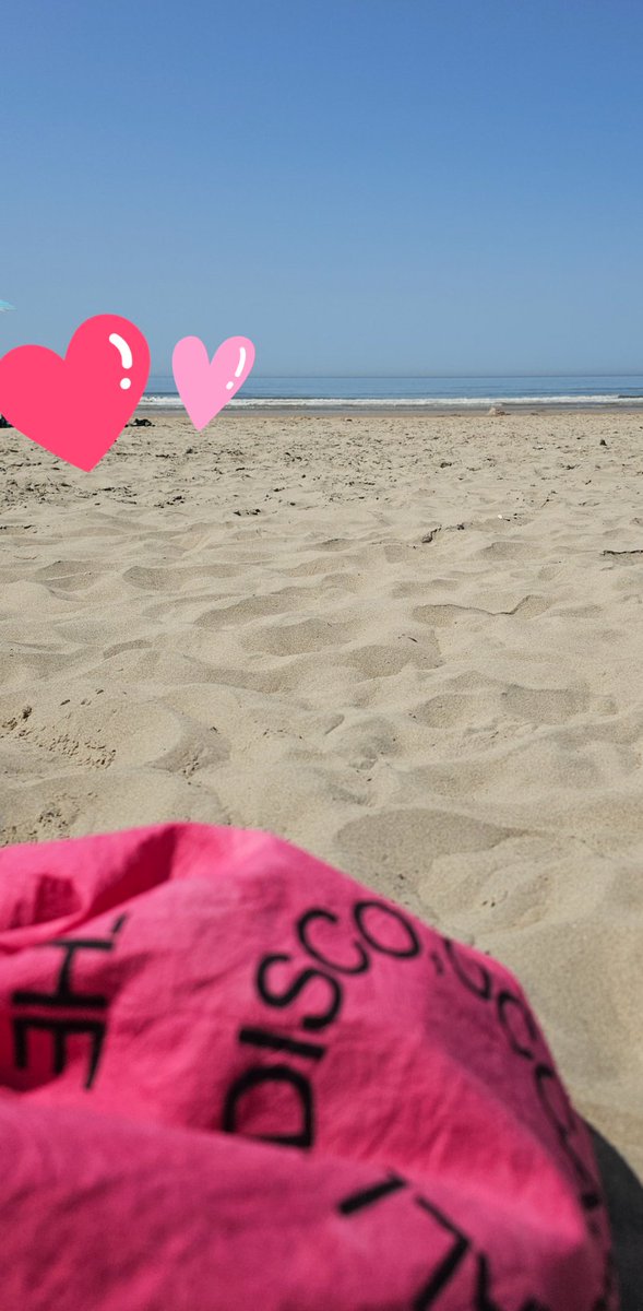 ankargh's tweet photo. Beach all the time.
Harry concert, occasionally. https://t.co/jwGNgs6v2M