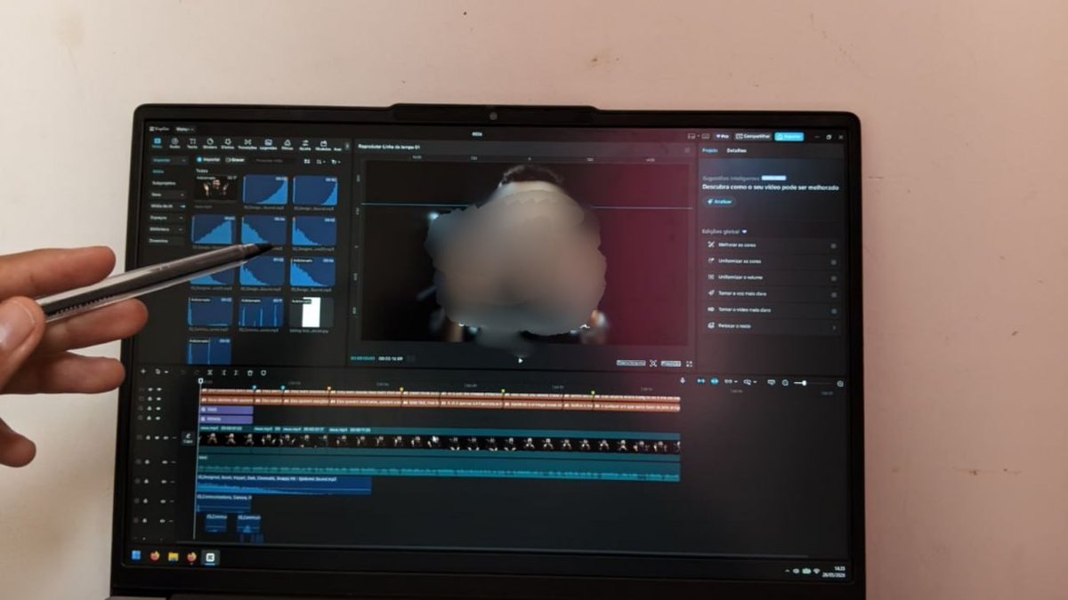 LIndolfoEditor's tweet photo. Another long-form video project is being produced for YouTube.

Need a video editor or someone to enhance your visualizations? DM me!📩 https://t.co/Xy3KraChzl