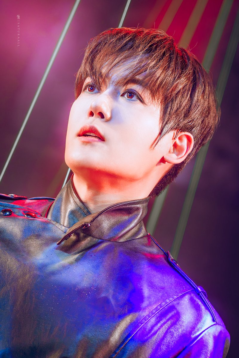 토요 tweet media
