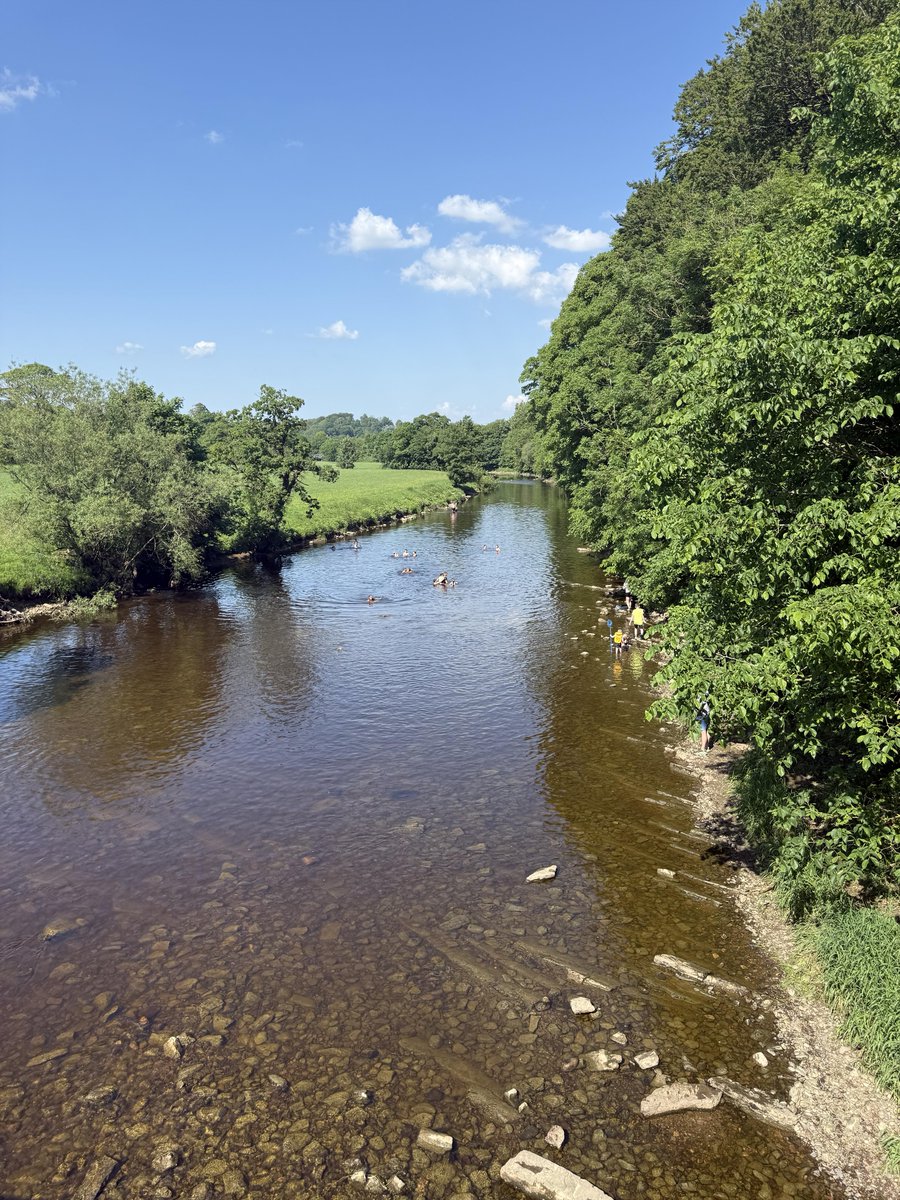 DenhamKite's tweet photo. Arrived in Clitheroe. Just checking out the River Ribble. https://t.co/GQJai0H6Mq