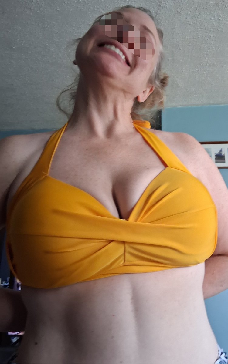 Jean_Scott_xxx's tweet photo. Nothing worse than back to work after a long weekend. Maybe we'll tweet more pics for #TittyTuesday later, but in the meantime, here's a few looks at Jean trying on a swimsuit this weekend because it's nearly time for such. 

They don't show a ton but they're fun pics,  right? https://t.co/nQq5vZIKel