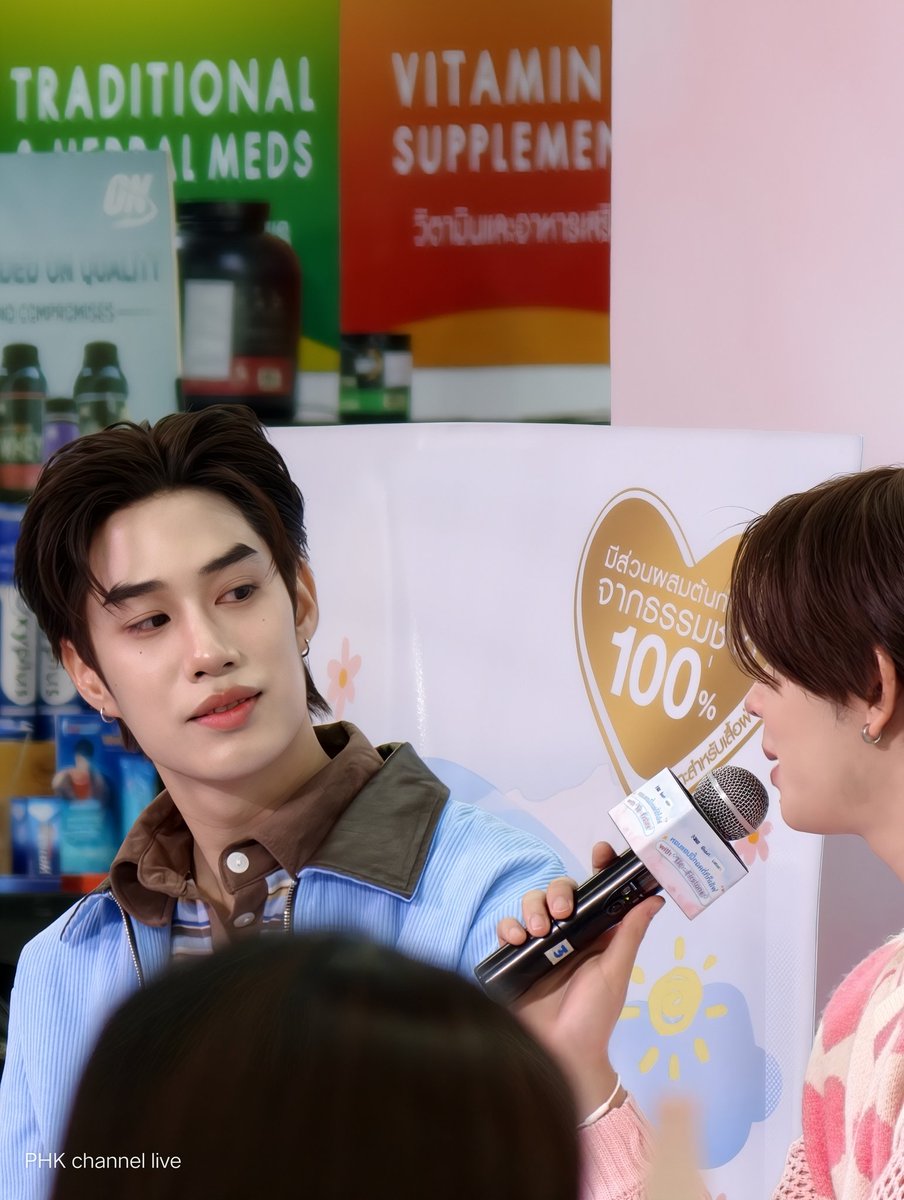 LivePhk98733's tweet photo. ถ้ามีรางวัลการมองพี่เติ้ลต้องได้รางวัล
#เติ้ลเฟิร์สวัน
#TleFirstone
#Firstone
#TLE_mtm
#BreezeComfortxTleFirstone https://t.co/UCGOVBt3DY