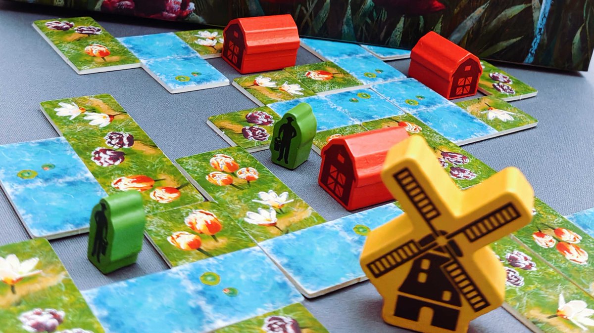sirthecos's tweet photo. I just released my Solo Playthrough of 'Frosted Blooms'! ❄️🌷

In this game, you build a tulip garden to score the most points, using beautiful components.

Watch the video here: https://t.co/1Ps8Etn9Hj 🤓

#synapsesgames #elznirgames #boardgames #gaming https://t.co/nDXgtbfTU2