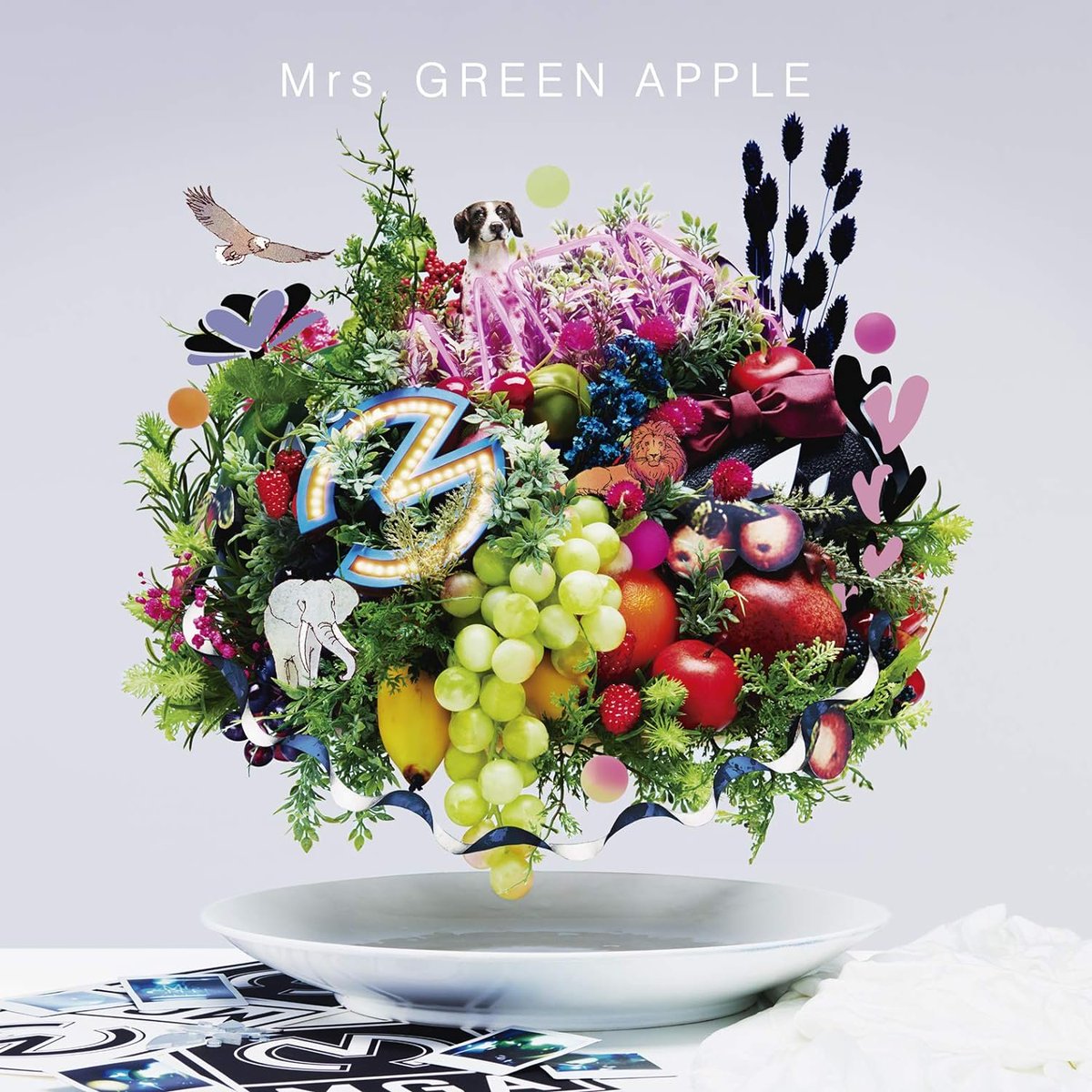 mrsgrapp's tweet photo. 2020年の本日は Mrs. GREEN APPLE による楽曲「アボイドノート」の配信リリース日。タイトルは "避けるべき音" という意味で、理論上は不要とされる存在でも、使い方次第で思わぬ効果を生んだり、未知の美しさを発揮することもあることが歌われている。フェーズ1の集大成。 https://t.co/jsqhUVdWk6