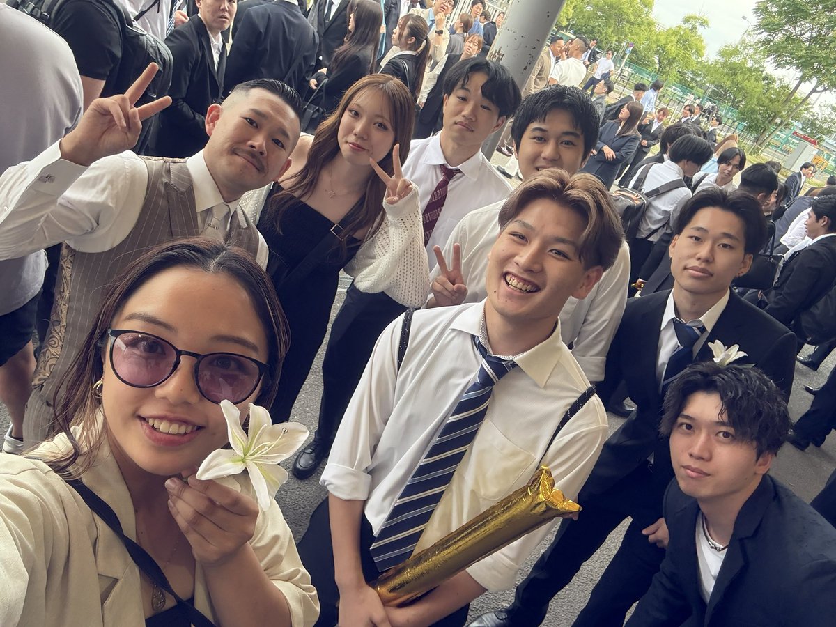 suzuka_DS's tweet photo. D1 2026
#来年も店舗で行けますように☘️

ポストの裏側をお届け😂 https://t.co/2rVUrMkzJU