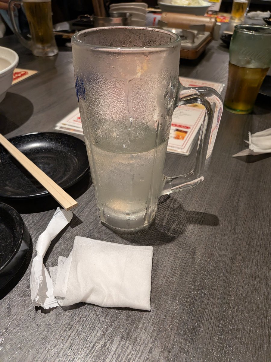 ばじーな tweet media