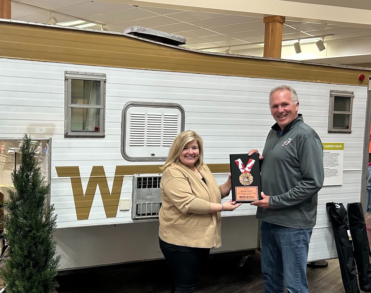 ChuckLongIowa's tweet photo. With Melissa Kearney of @WinnebagoRVs — thank you to Winnebago for the continued support of the @IowaGames, @IowaSeniorGames, and Iowa Sports Foundation!!! https://t.co/CoiQrAHcTS