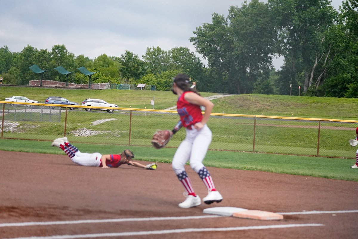 JennaDurk's tweet photo. My team made it to the semifinals in Hustle City this weekend!! I had some good plays offensively and defensively! I also got to watch some of my best friends play too!! Here’s some highlights from this weekend!!

@_CoachK__ 
@ExtraInningSB 
@D1Softball 
@LineDsoftball https://t.co/lXHaSZRLjE