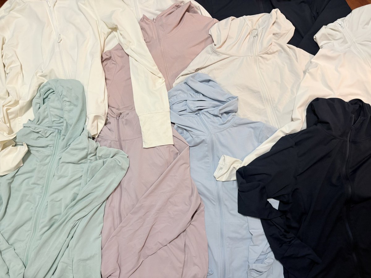 usedbybun's tweet photo. Uniqlo UV Protection ปล่อย339-. ทุกตัว ( shop 790) ปล่อยเยอะมากเอฟทันแน่นอน
มี S-Xl เลยค่ะ

รี+ปัก มีส่งฟรีให้ค่า 
ลงพรุ่งนี้ wed 19.00 ❣️

#ส่งต่อเสื้อผ้า #ส่งต่อเสื้อผ้ามือสอง #ส่งต่อโปโล #หมวกpolo #เสื้อผ้ามือสอง #ส่งต่อAdidas #ส่งต่อUniqlo #เสื้อกันยูวี https://t.co/CD0uWZqq03