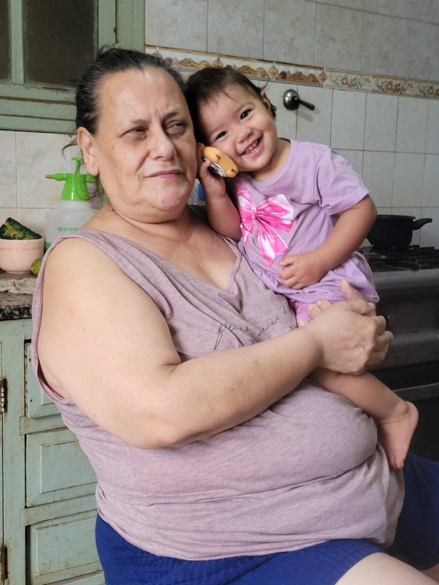 PastorGasparutt's tweet photo. "¡Feliz cumpleaños, mamá! Gracias por ser mi mayor inspiración, por tu amor incondicional y por cada sacrificio que has hecho por mí. Le pido a la vida que te regale mucha salud, felicidad y paz. ¡Te amo con todo mi corazón!" https://t.co/Khwr4A8Gba