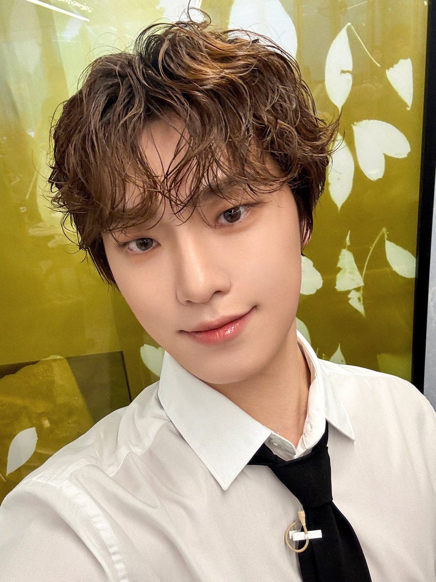 찱 tweet media