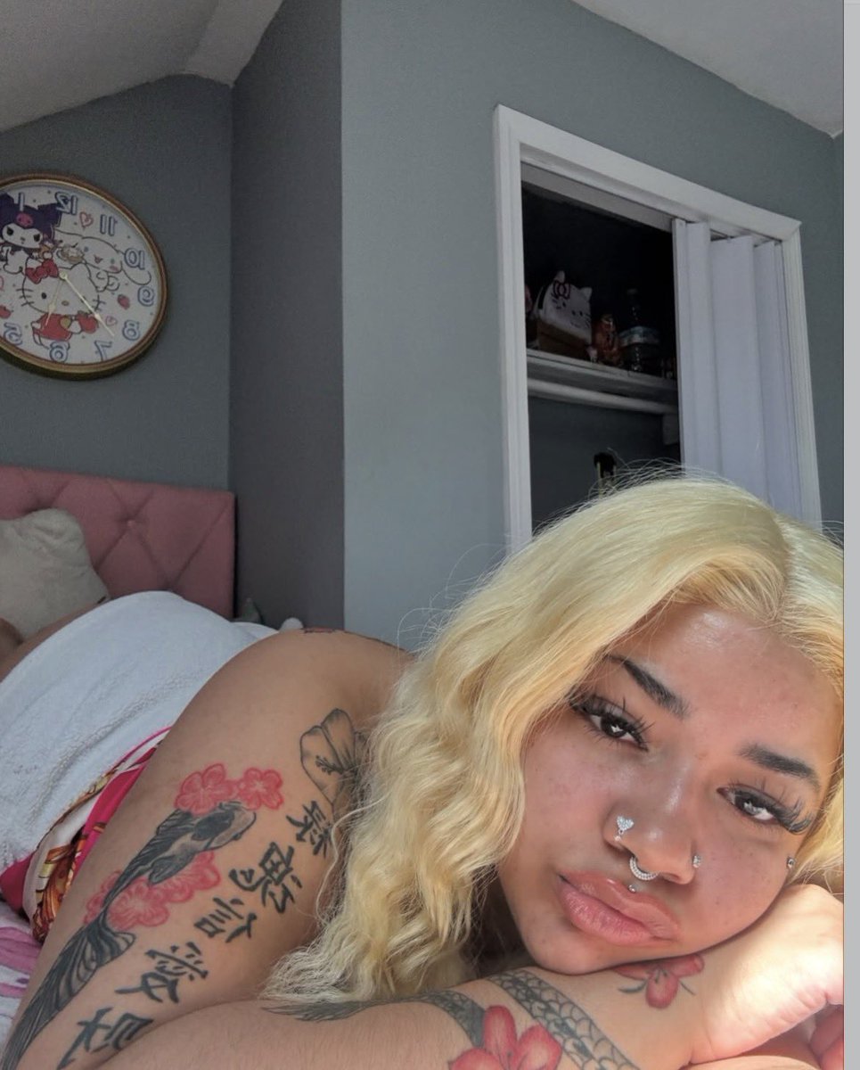 Nelyohbelly🌸 tweet media
