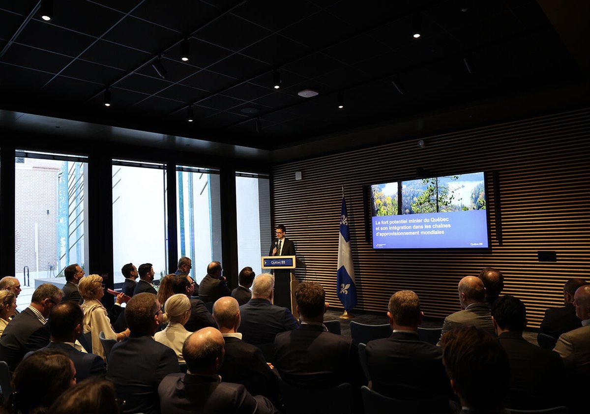 CRECORP's tweet photo. ⛏️ Quebec asserts its leadership on critical and strategic minerals (CSMs) 

15 leading Québec mining companies joined the France-Québec CSM Forum in Paris following a European mission centered around the EIT RawMaterials Summit in Brussels. 

@CFrechette @Quebec_FR @InvestQuebec https://t.co/9n8Dx1dUlI