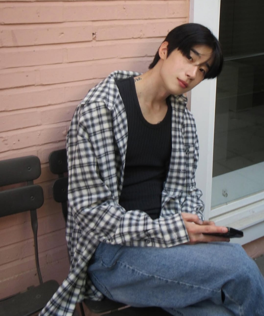 selfolssi ♤ tweet media