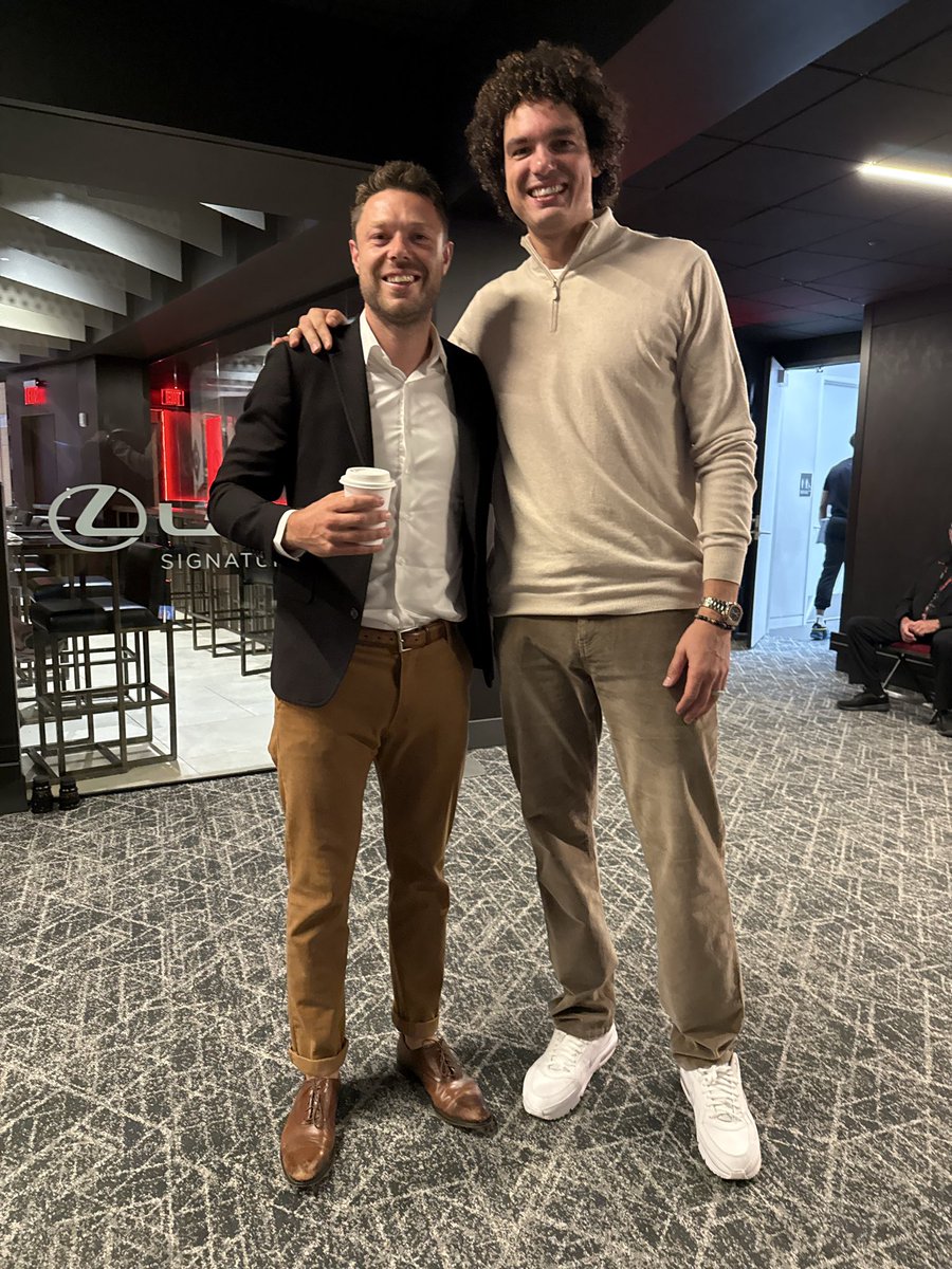 matthewdelly's tweet photo. Cleveland, thank you for the love ❤️

Tough way for the season to end, but grateful to be back around so many great people. It brought back awesome memories this week.

Appreciate @cavsdan , Grant Gilbert , the @cavs organization, the players, staff, and fans for having me back!

Looking forward to my next visit ❤️