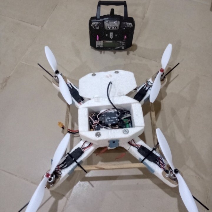 CoachSmart11's tweet photo. And Guess What,  it flew !!!
My first Quadcopter Model built with Styrofoam and Wood.

And do you know who the Pilot is ?
No other person than @Tripleace_Ade https://t.co/eZLi4Oe6HD