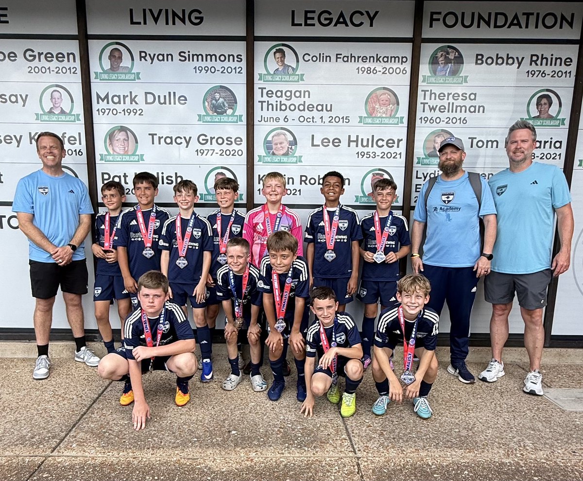 SportingCSC's tweet photo. Big weekend for Sporting Columbia ⚽🏆

12B White are KC Invitational Champions after another strong weekend, while the 2015 Navy Boys earned silver at the Gateway Memorial Day Tournament after a hard-fought 3-3 final decided in PKs 👏💙

#SportingColumbia #WeAreSporting https://t.co/QkzwQQ2los