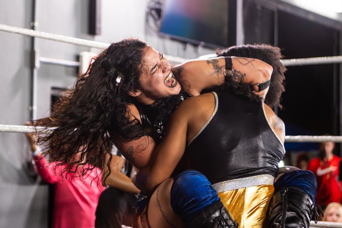 EPWDojo's tweet photo. ¡Así se vivió ALIADOS Y ENEMIGOS❤️‍🔥 en el Espíritu Fitness Center en Hato Rey! 

Gracias a todos los presentes por su constante apoyo y energía, realmente se hicieron sentir el domingo.

¡DISPONIBLE en nuestro canal oficial de YouTube!

Los esperamos! 7 de junio en FIGHT NIGHT #3 https://t.co/2UdWvsKbyN