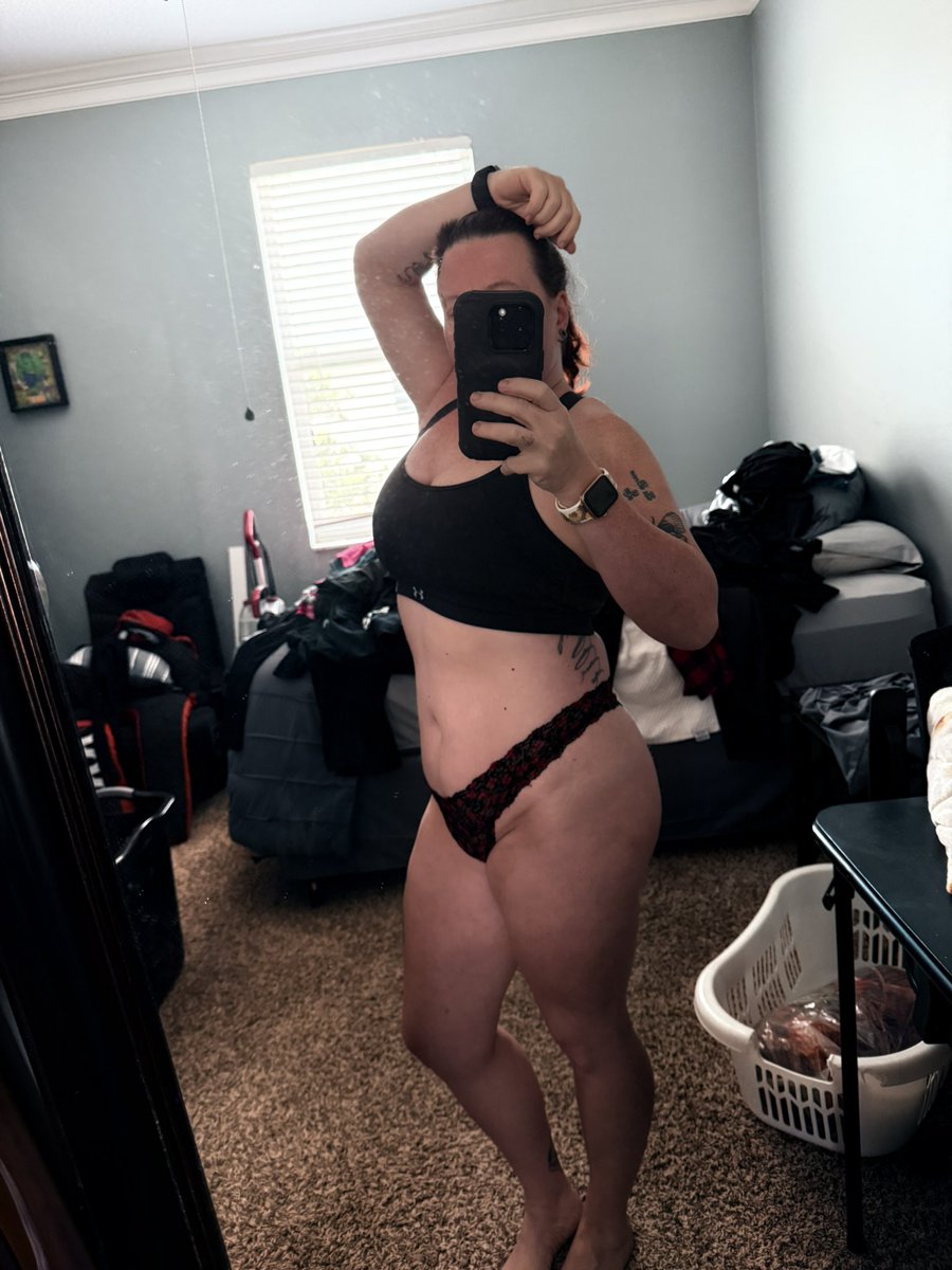 JensaBunni's tweet photo. Getting ready for the gym https://t.co/03NCtdVr1N