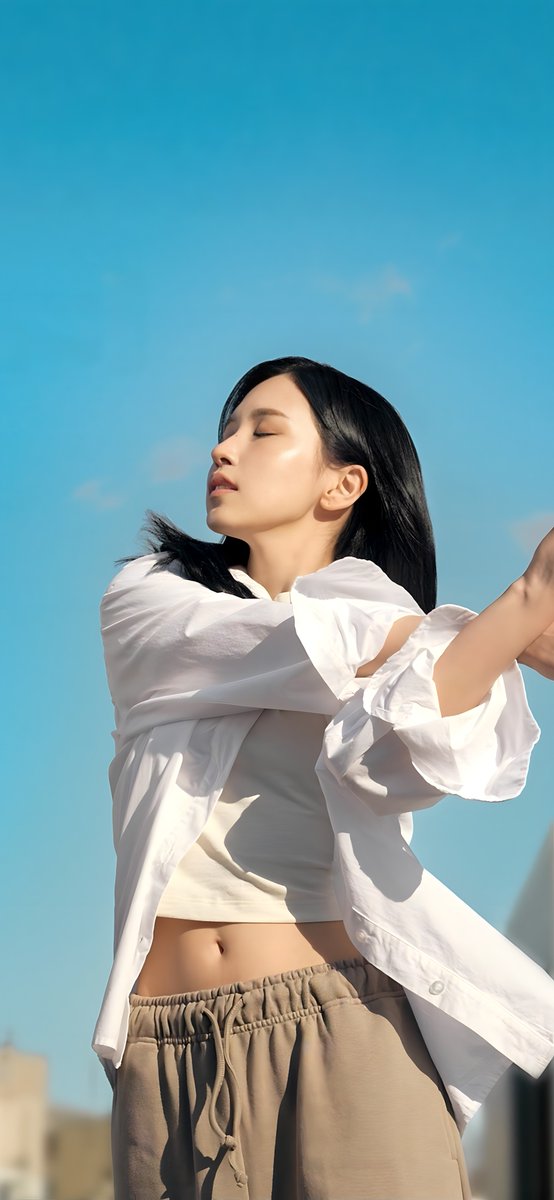 Mina x SKII. FULL SCREEN WALLPAPERS. DM/PM me to get 80000 HD