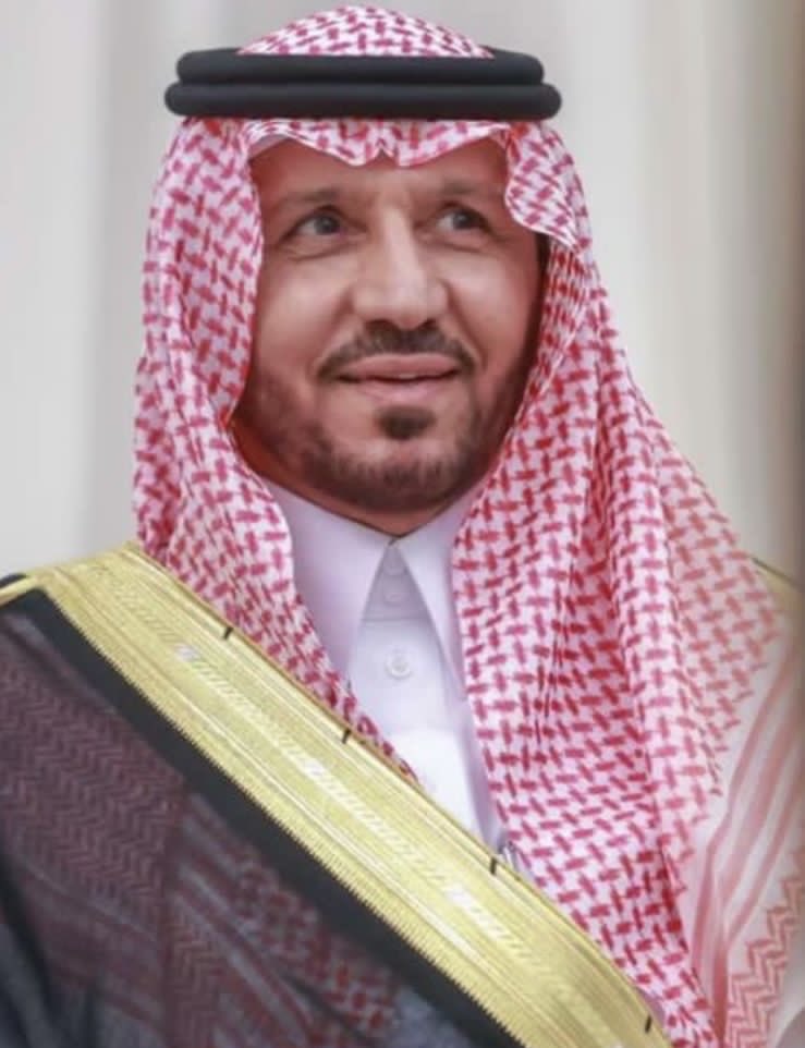 fahd541's tweet photo. #الدلم 
#جمعية_همم_شبابية 
@hemm1116 
@ncnp_sa 
في يومٍ فضيل، وتجسيدًا لمعاني العطاء والمسؤولية المجتمعية، قدّم سمو الأمير محمد بن سلمان بن محمد آل سعود مبادرة “وقف منفعة” تبرعًا لـ جمعية همم شبابية بمحافظة الدلم، وذلك عبر تخصيص 6 قطع أراضٍ في مخطط المحمدية، بمساحة تُقدّر بنحو 5 آلاف متر مربع.
وقد عبّر رئيس وأعضاء الجمعية عن شكرهم وتقديرهم لسموه، مؤكدين أن هذه المبادرة تأتي امتدادًا لمبادراته الداعمة للجمعيات والمستشفيات والمشاريع المجتمعية في محافظة الدلم، وتمثل إضافة نوعية لمشروعات الجمعية المستقبلية، بما يسهم في تعزيز الشراكات المجتمعية وتقديم برامج وخدمات تنموية تخدم الشباب والمجتمع.
كما أشاد الأستاذ سعد الدريهم بهذه المبادرة، مؤكدًا أن هذا العمل الخيري الذي جاء في يوم عرفة يحمل بصمة زمان ومكان، ويُعد مكسبًا مهمًا للجمعية ولمشاريعها التنموية القادمة، سائلًا الله أن يجعل ذلك في ميزان حسنات سموه