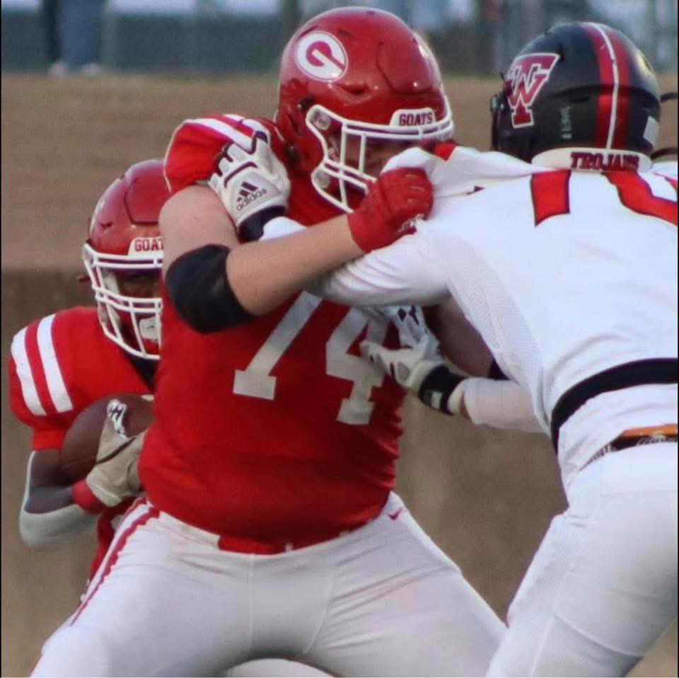 trevinperkins's tweet photo. Offensive Line: The ONLY position in sports that violently strives to put other players in positions to be successful.

Junior Season Loading! 🚂💨💨💨 #TrainComing https://t.co/fPY6Lumuco