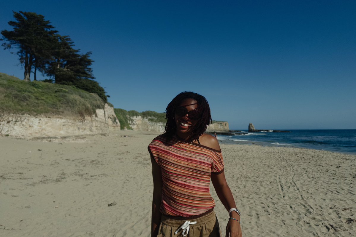 tomisin 🧝🏽♀️ tweet media