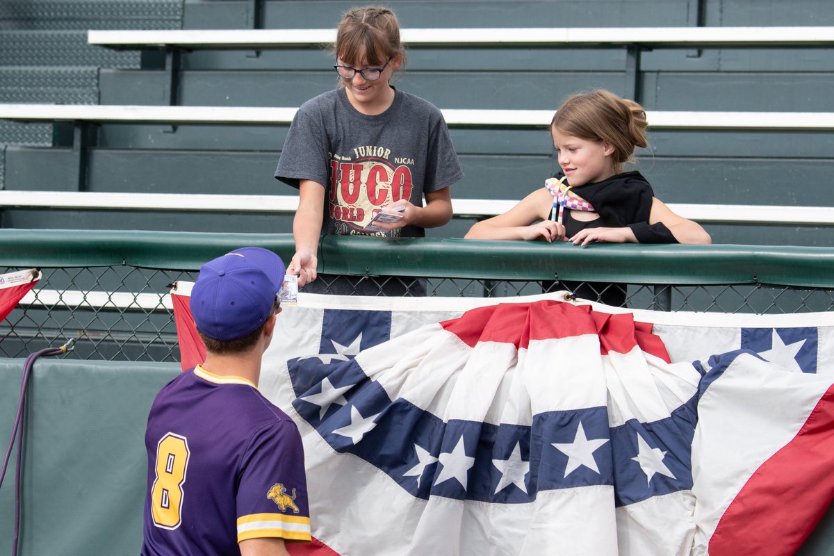 LSUE Baseball tweet media