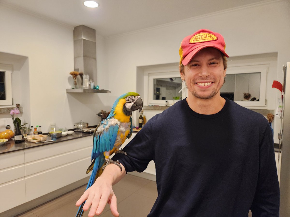 AaronCooper248's tweet photo. He is smiling too(believe me)😎😅 https://t.co/RokK5GE7vm