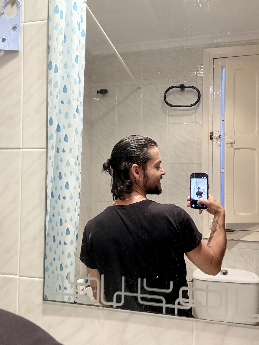 Carles ⚧ tweet media