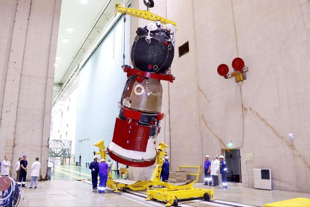afec7032's tweet photo. Soyuz MS-29 has completed the testing of radio equipment in anechoic chamber. 
Soon, the spacecraft will be transported to the vacuum chamber for leak checks.

Launch of Soyuz MS-29 is scheduled for July 14, carrying two Roscosmos cosmonauts and one NASA astronaut to the ISS. https://t.co/ycMzyOwLka
