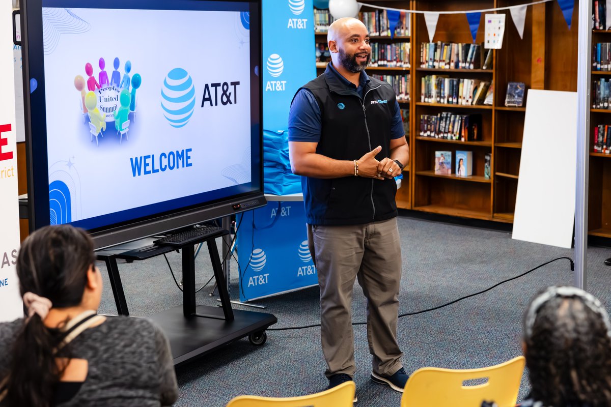 AldineMS_AISD's tweet photo. @RepSenfronia @Aldine_FACE @AldineISD @drgoffney @RepSenfronia
@Aldine_FACE
@AldineISD
@drgoffney
#StrongerWithFACE https://t.co/OCEIvTnocu
