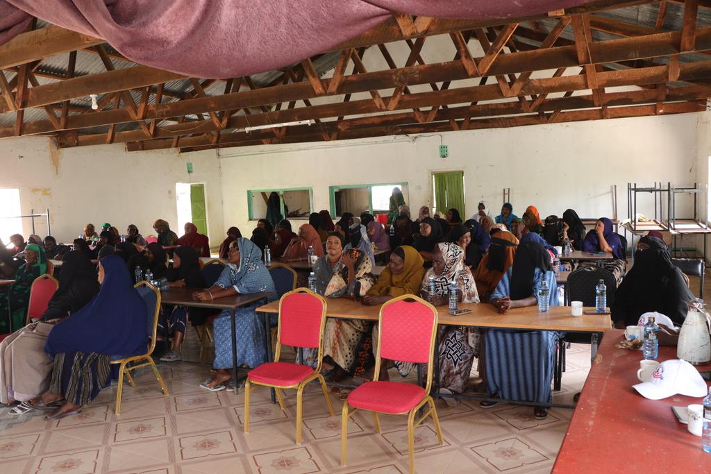 AFGMBoard's tweet photo. Rashid Juma Sub-County Kenya Police Commander Merti Sub-County; Vadross Mutuku Sub-County Administration Police Service Commander Merti Sub-County; Nicodemus Mutunga OCS Merti Police Station amongst others were in attendance. https://t.co/dseKnvhtUv