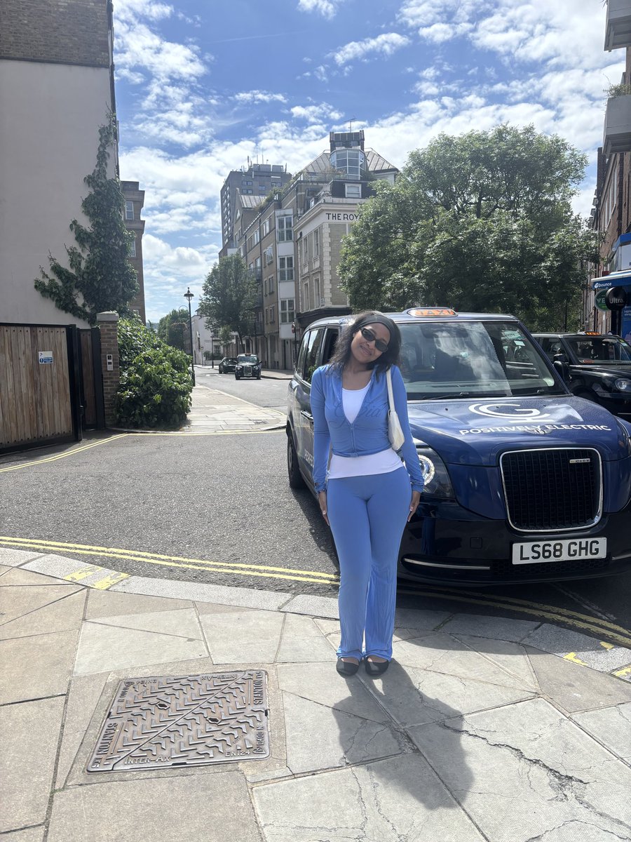 10dollarRatt's tweet photo. London Tingz https://t.co/O1GQ7c4Yf6