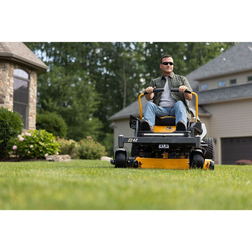 4_44Services's tweet photo. 👀The Ultimate Spring Sales Event is still on!👊
Answer the call of large properties and varying terrain with the Z2 Ultima Series. Tackle hills and slopes up to 15-degrees. 

Give us a call or stop by to check out this mower!

https://t.co/ZAAI1rF5rT https://t.co/WGp9J48dZc