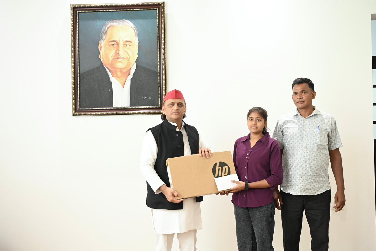 Akhilesh Yadav tweet media