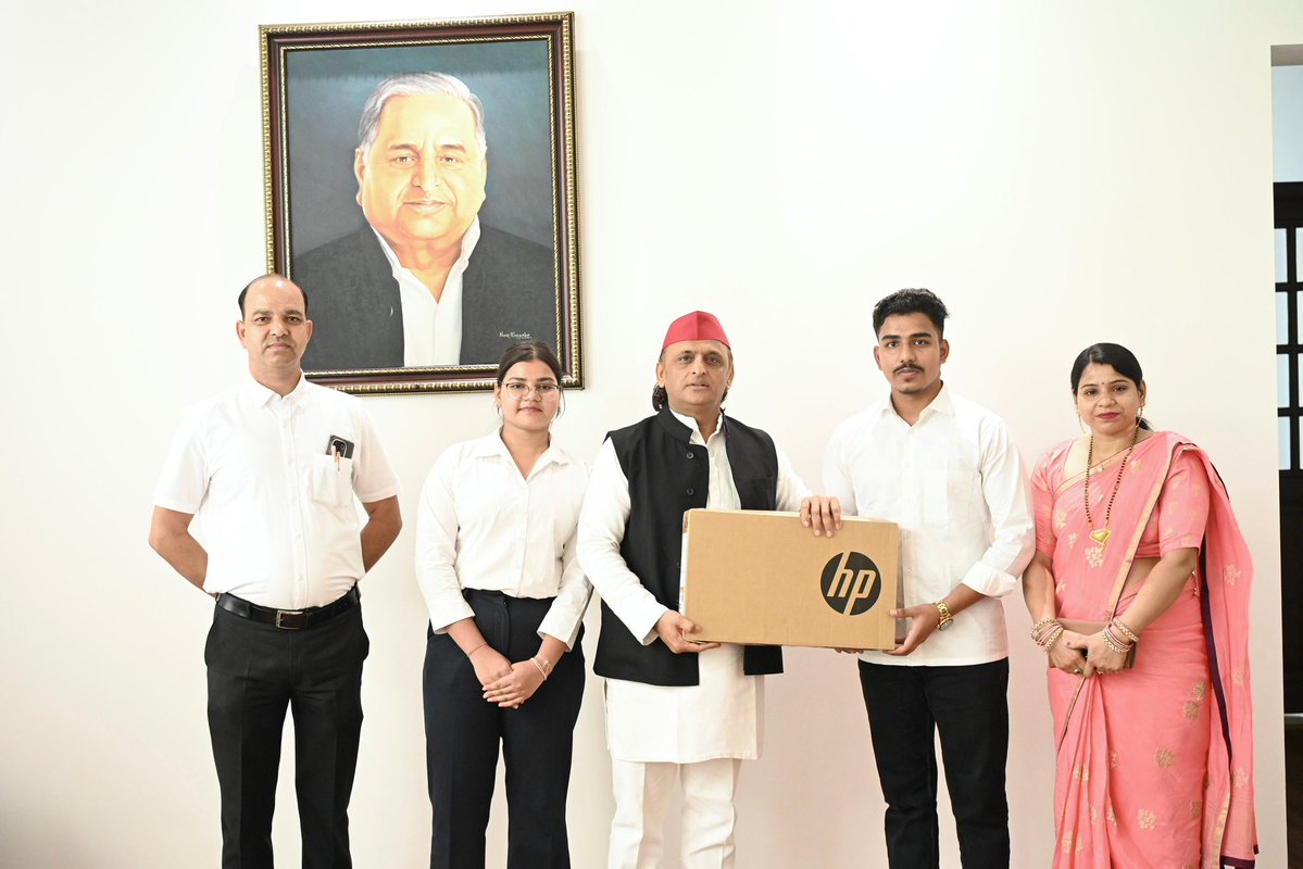 Akhilesh Yadav tweet media