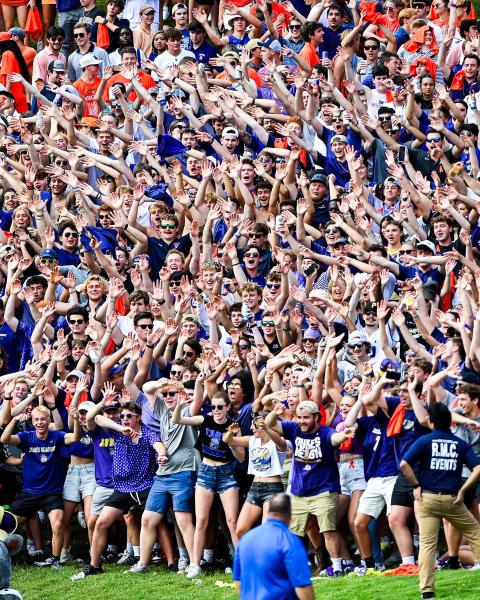 JMUFootball's tweet photo. See you in 2028, C'Ville 😁

#GoDukes https://t.co/ZZuyhp7sh2